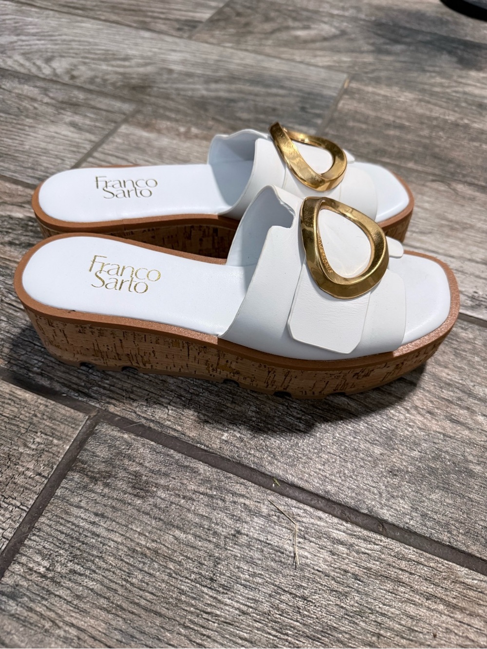 Franco Sarto White Leather Slide Mules with Gold Ring Size 6.5
